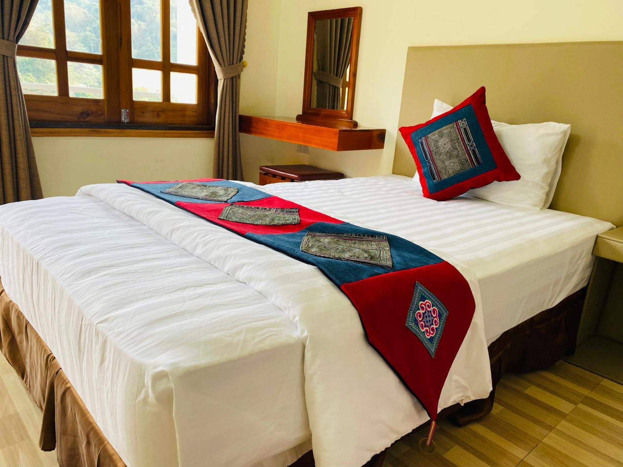 Ba Be Legend Hotel Bagian luar foto