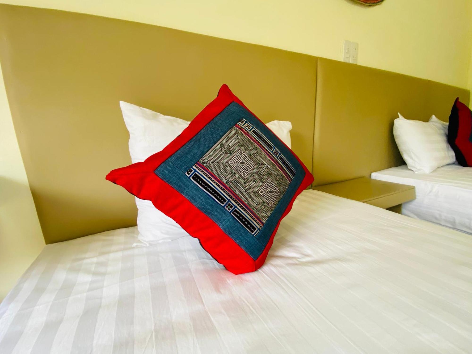 Ba Be Legend Hotel Bagian luar foto